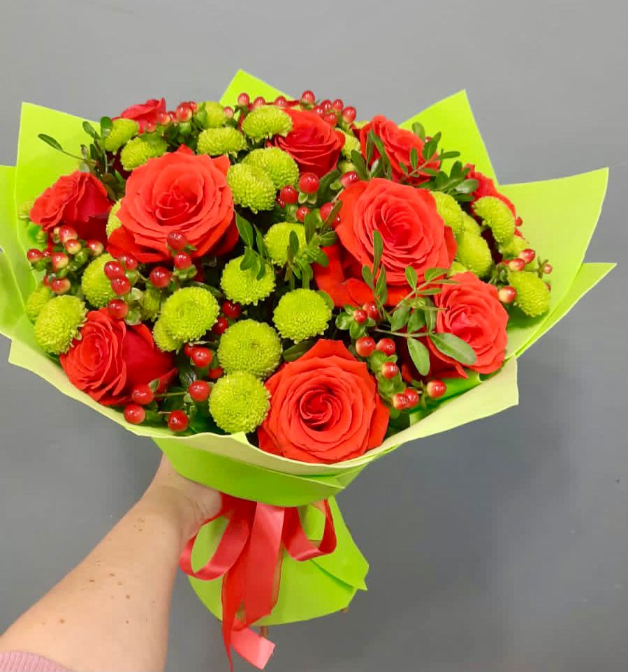 Букет признание в Лопатино Букет цветов из: Хризантемы и Розы в Лопатино