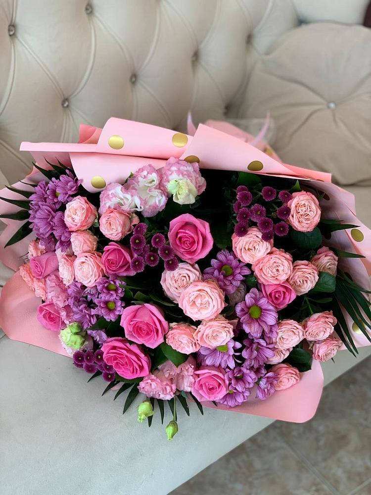 Букет Ваше величество в Лопатино Букет цветов из: Хризантемы, Розы и Лизиантусы в Лопатино