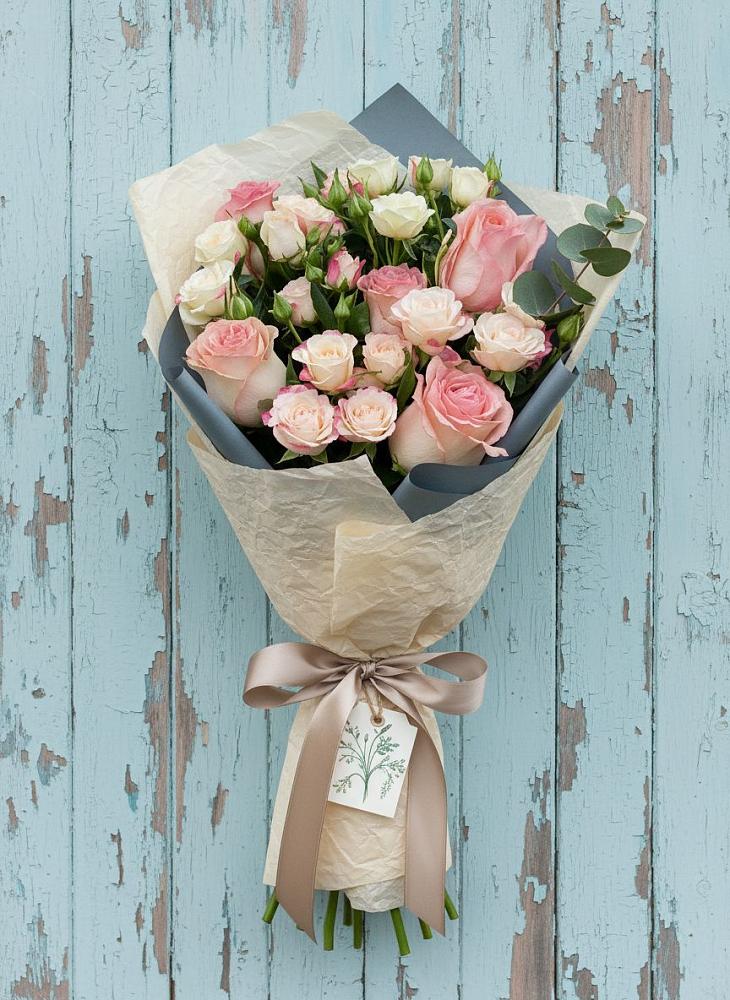 Букет нежный и розовый в Лопатино Букет цветов из: Розы в Лопатино