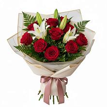 Букет высокая поэзия в Лопатино Букет цветов из:  Лилии и Розы в Лопатино