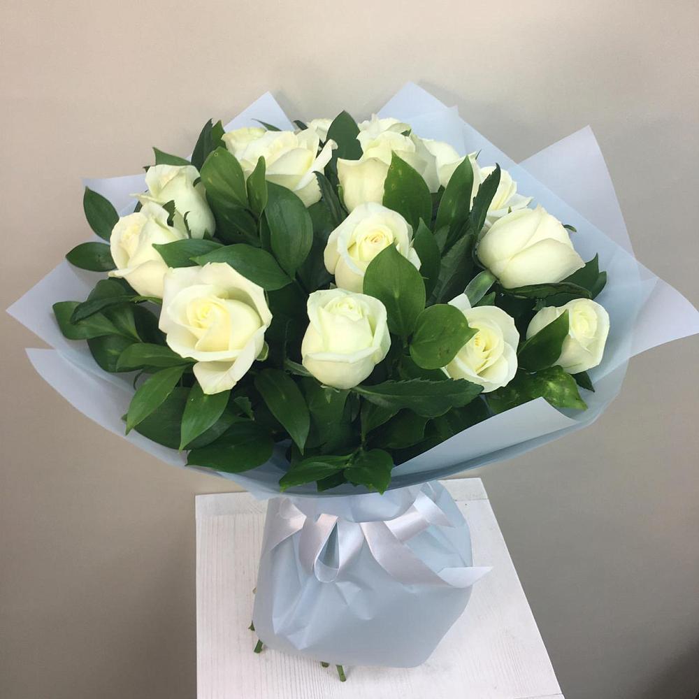 15 Белых роз Проуд в Лопатино Букет 15 Белых роз Проуд в Лопатино