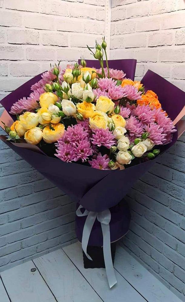 Букет Красочный праздник в Лопатино Букет цветов из: Хризантемы и Розы в Лопатино