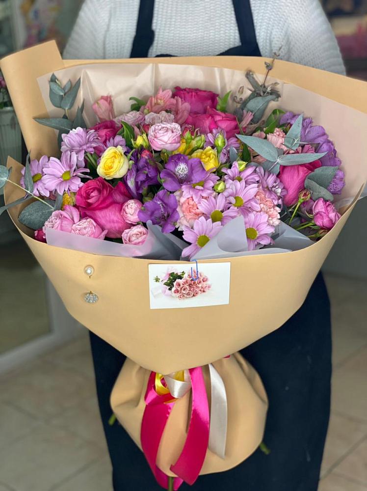 Букет цветов из: Хризантемы, Гвоздики и Альстромерии в Лопатино