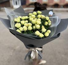 Букет Белые кустовые розы Солинеро в Лопатино
