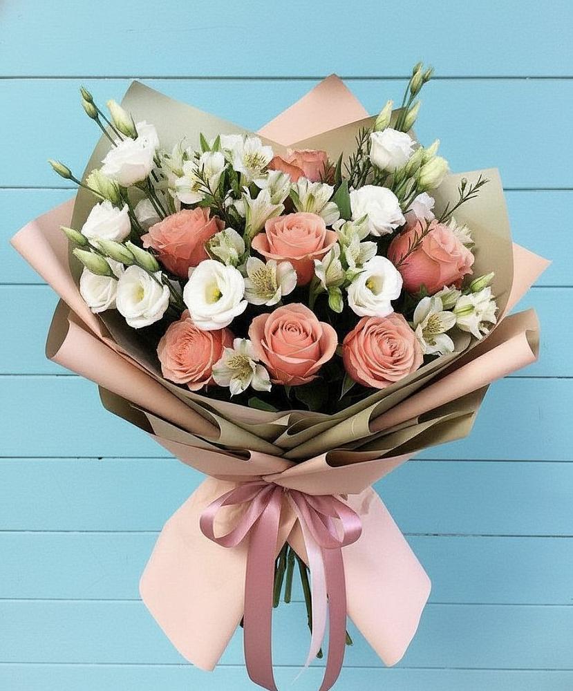 Букет олимп в Лопатино Букет цветов из: Розы, Альстромерии и Лизиантусы в Лопатино