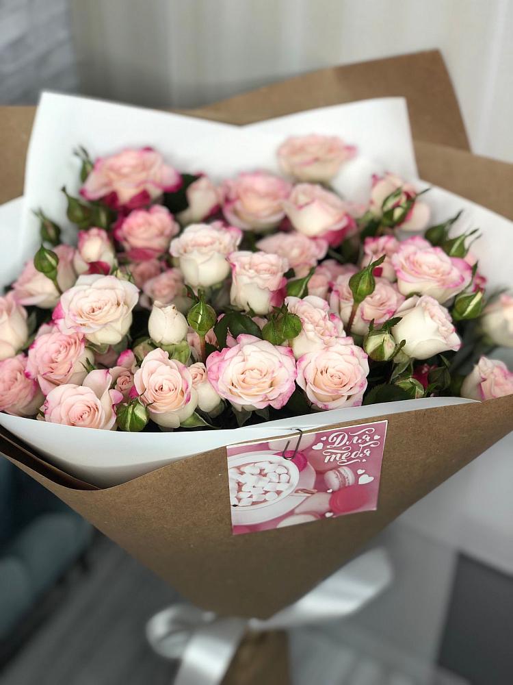 Букет теплый ветер в Лопатино Букет цветов из: Розы в Лопатино