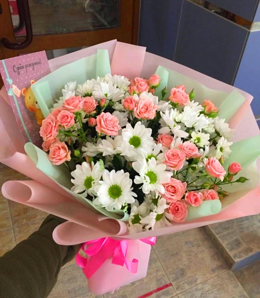 Букет Жемчужная россыпь в Лопатино Букет цветов из: Розы и Хризантемы в Лопатино