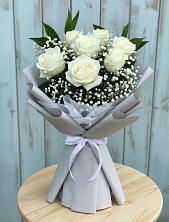 Букет из белых роз в Лопатино Букет цветов из:  Розы в Лопатино