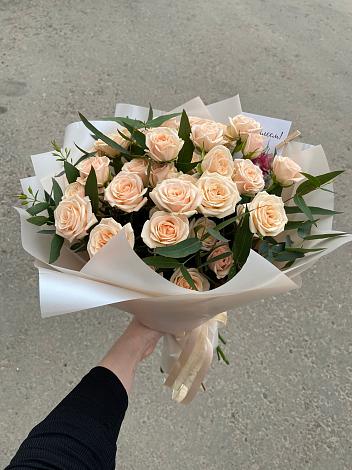 Букет Кремовые розы Латте в Лопатино